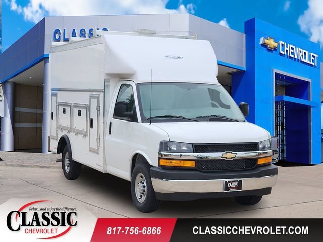 New 2025 Chevrolet Express Cutaway 3500 1WT