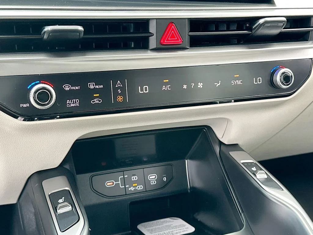 New 2026 Wolf Gray Kia EX image 16