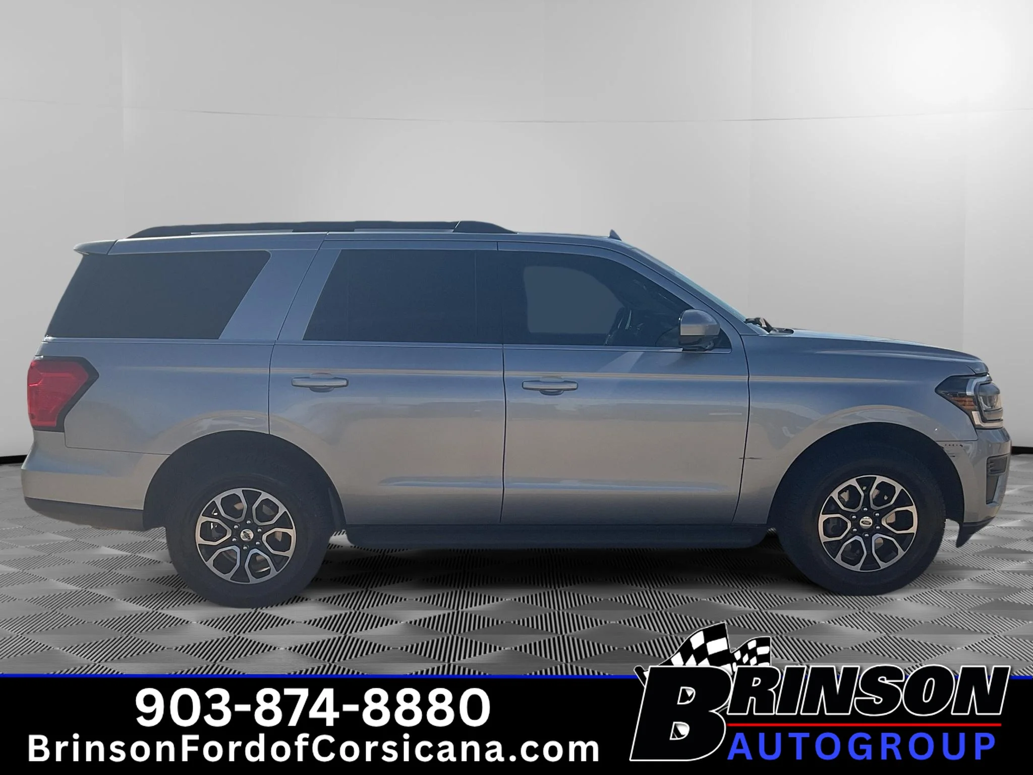 Used 2023 Iconic Silver Metallic Ford XLT image 8