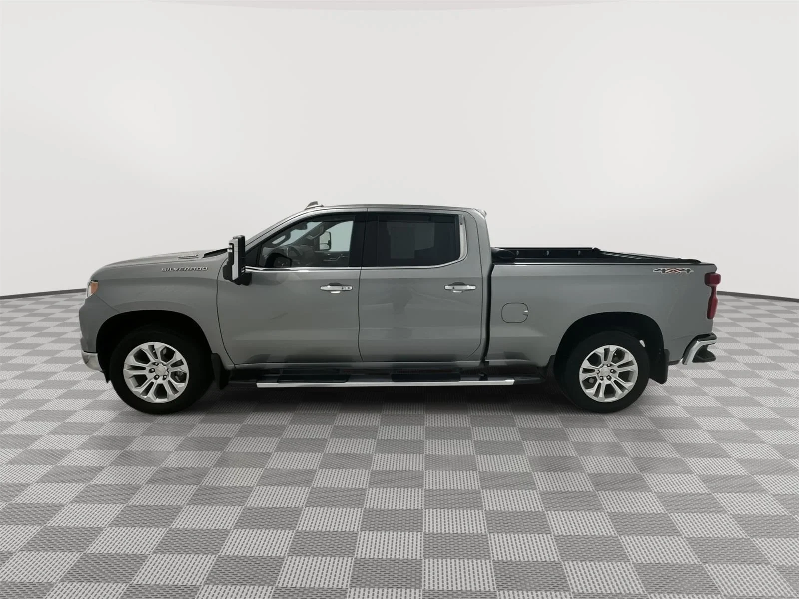 Used 2025 Chevrolet Silverado 1500 LTZ with VIN 1GCUKGE80SZ101461 for sale in Alexandria, Minnesota