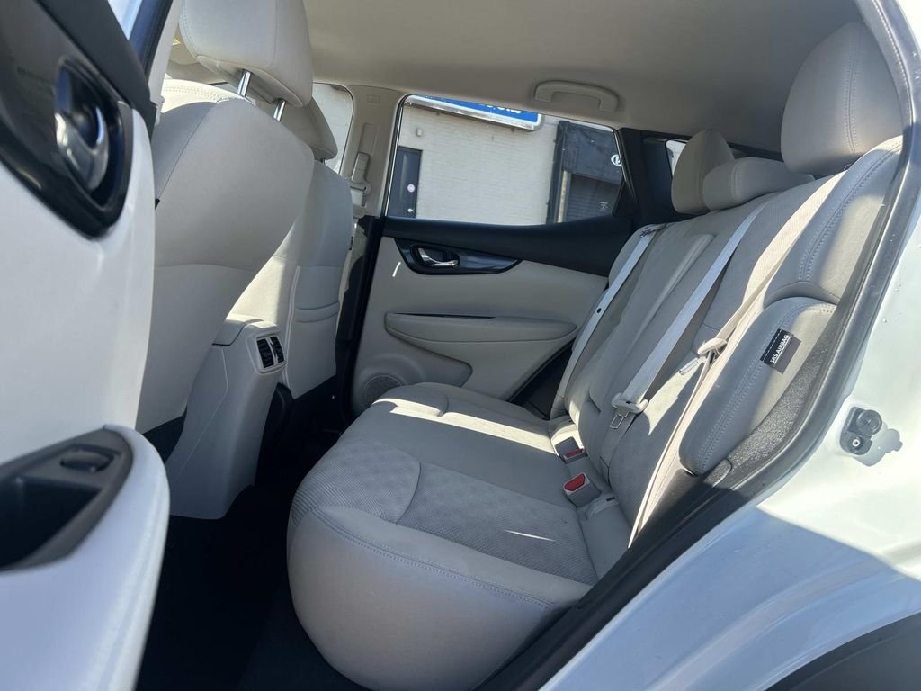 Used 2020 White Nissan SV image 15