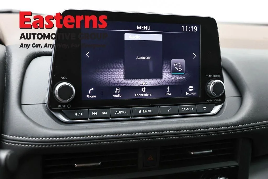 Used 2023 Gray Nissan S image 21