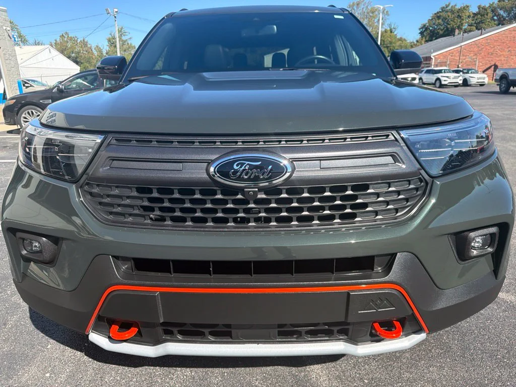 Used 2023 Forged Green Metallic Ford Timberline image 8