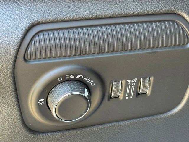New 2026 High Gloss Black Jeep Limited Reserve image 14