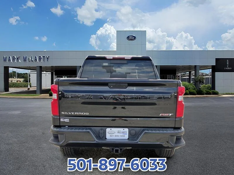 Used 2020 Black CHEVROLET 4WD CREW CAB 147" RST image 4