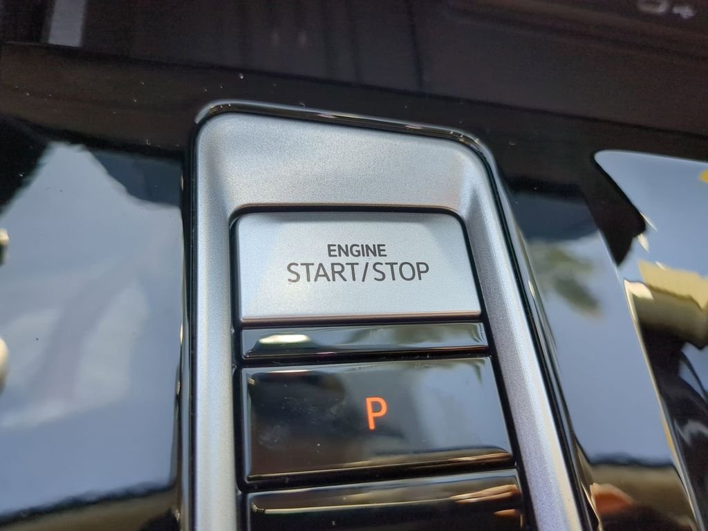 New 2026 White/off-white Volkswagen Peak Edition image 32