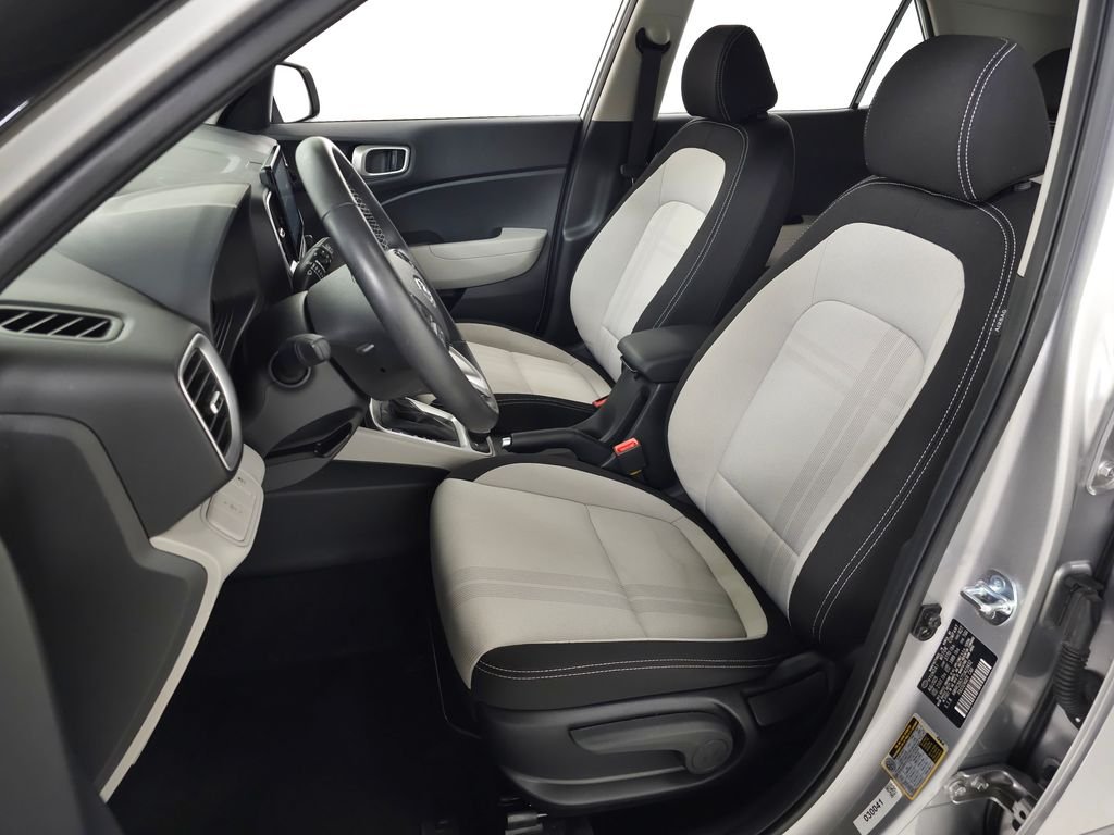 2026 Hyundai Venue SEL - Photo 17