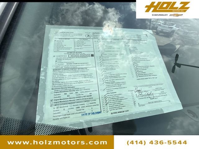 Used 2025 White Toyota LE image 28