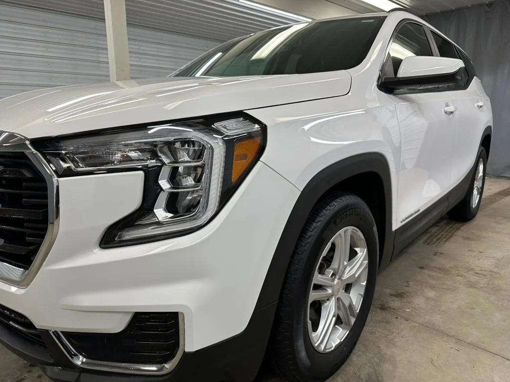 2023 GMC Terrain SLE - Photo 34