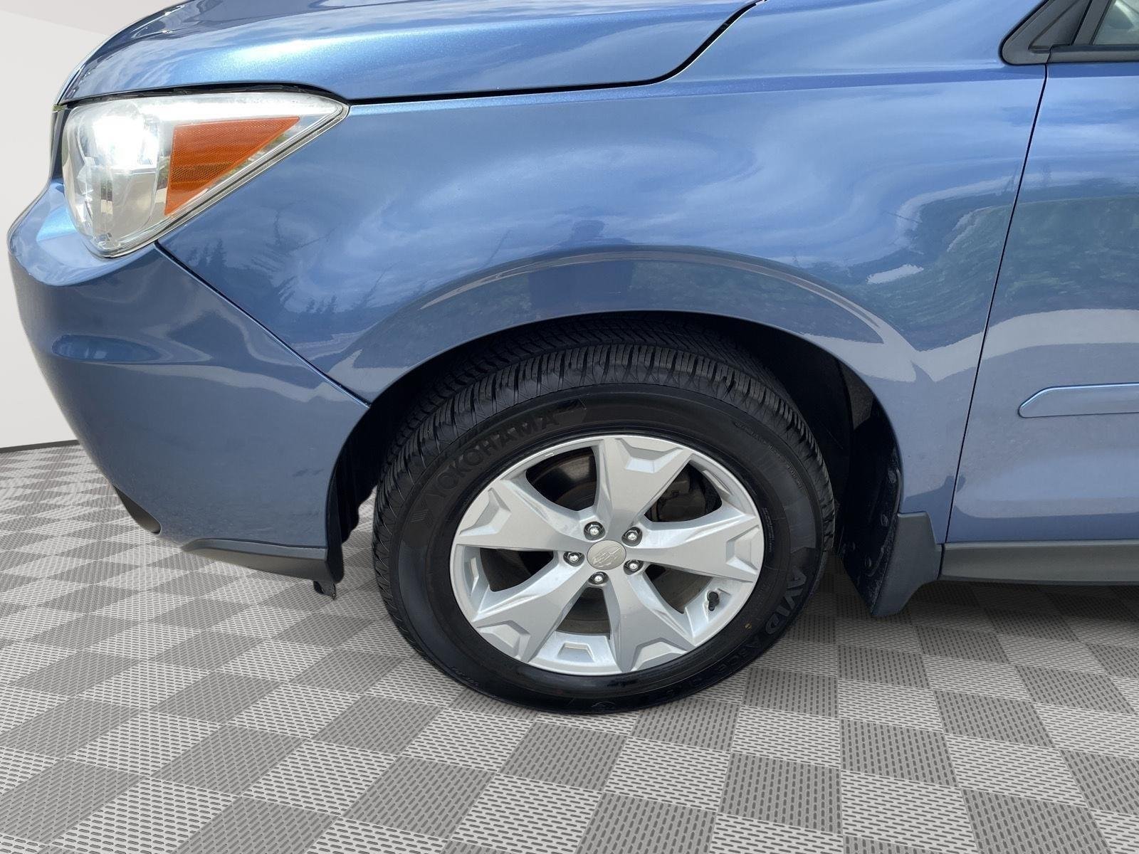 Used 2015 Quartz Blue Pearl Subaru 2.5i image 10