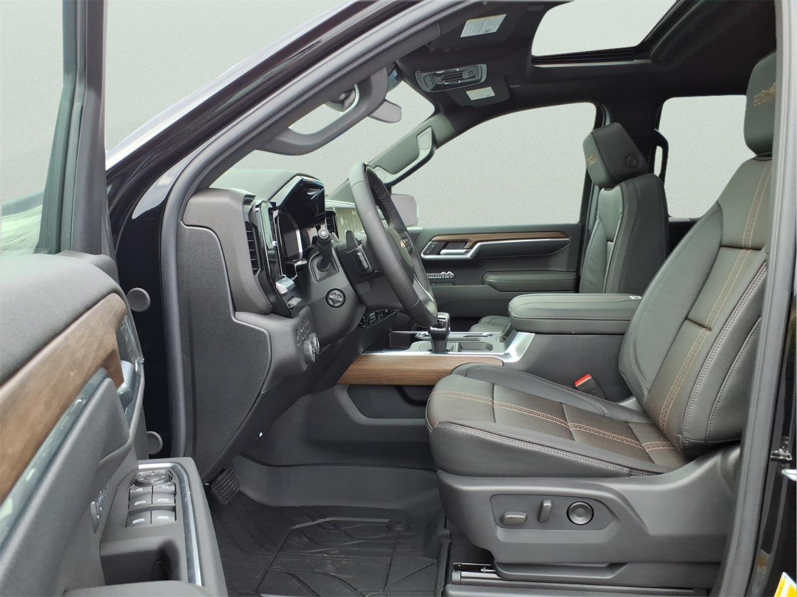 New 2026 Black Chevrolet High Country image 15
