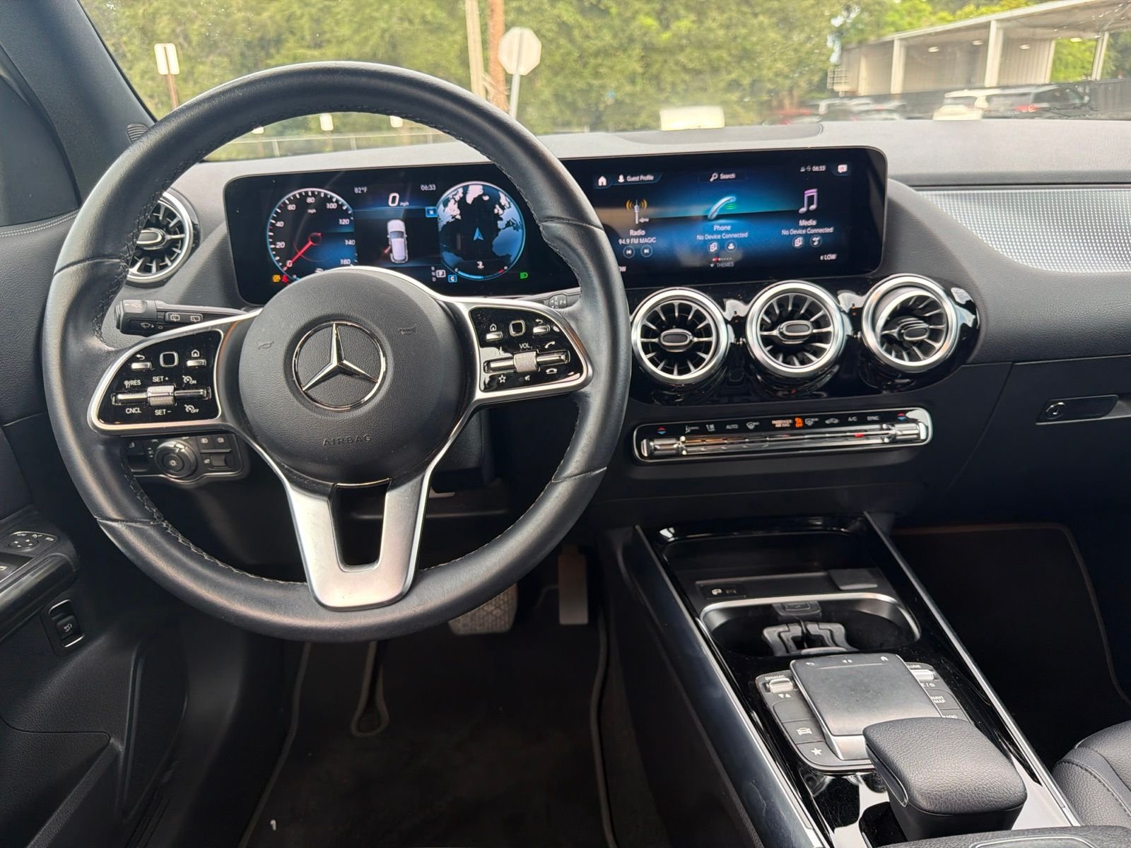 Used 2022  Mercedes-Benz GLA 250 image 6