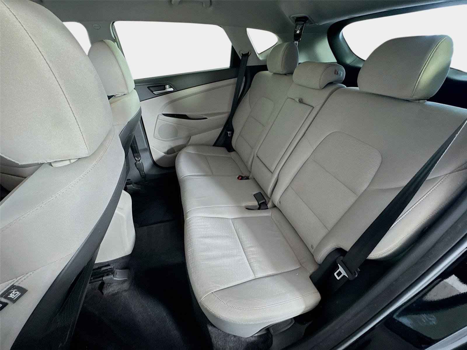 Used 2019 Black Noir Pearl Hyundai SE image 20