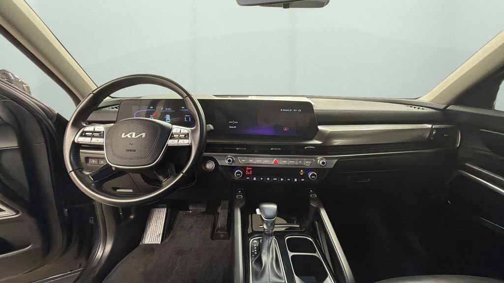 Used 2025 Gray Kia S image 10
