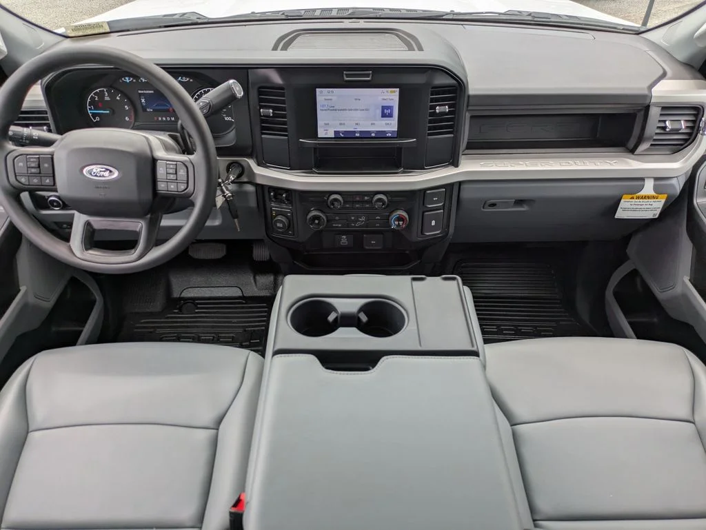 New 2026 Oxford White Ford XL image 15