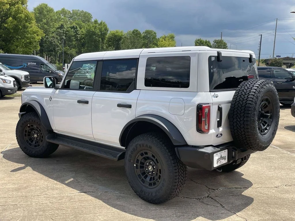 New 2026 Oxford White Ford Outer Banks image 5