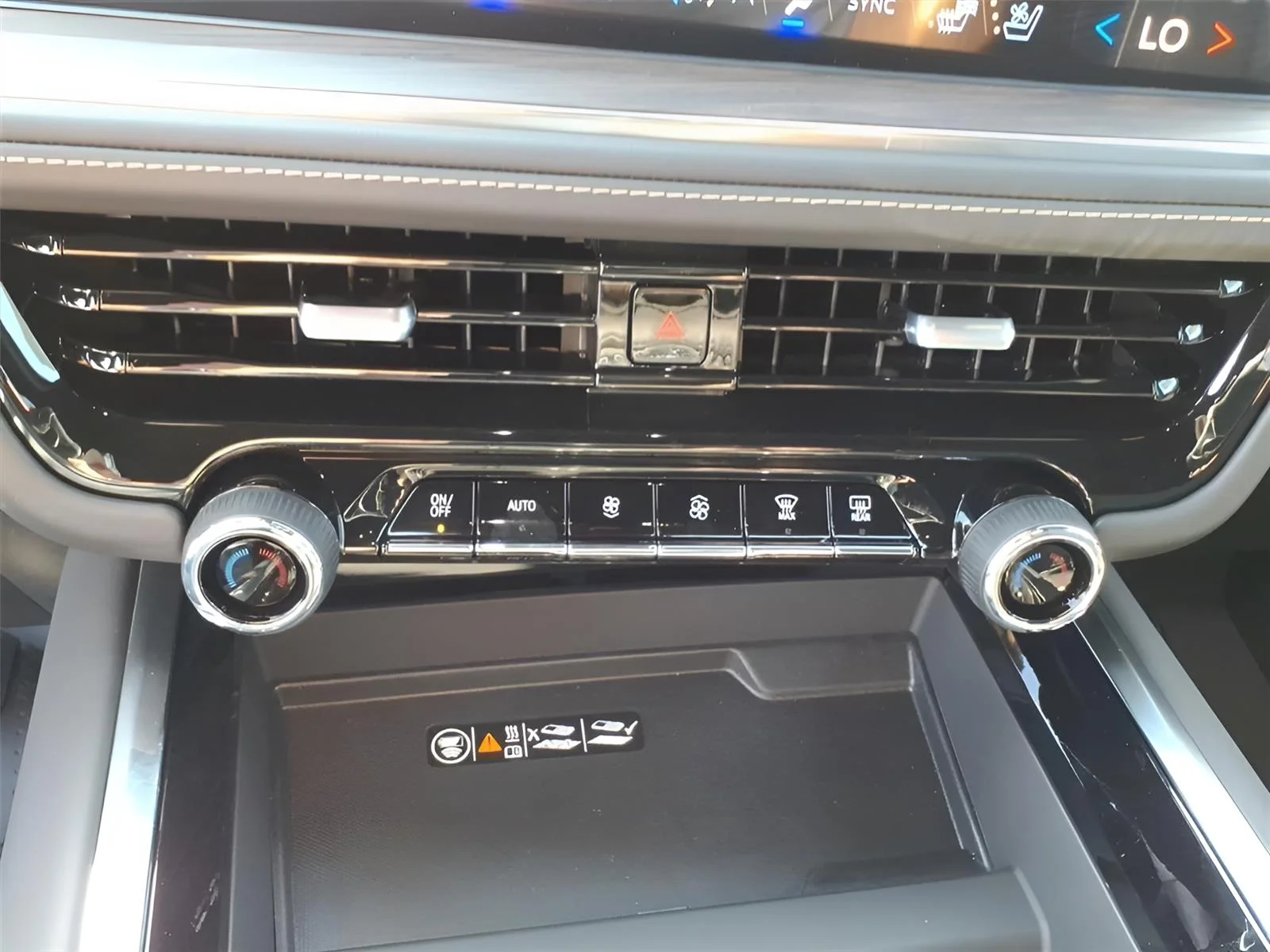 2026 Chevrolet Tahoe Premier - Photo 23