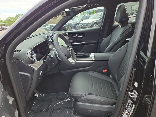 New 2026 Black Mercedes-Benz GLC300 image 21
