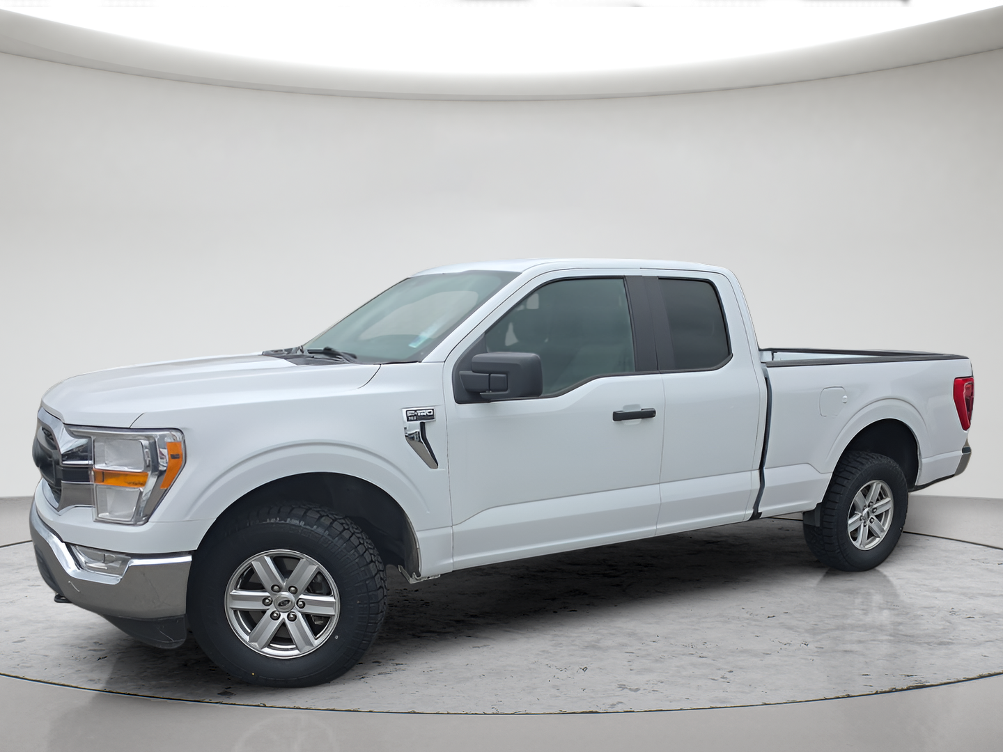 Used 2022 Oxford White Ford XLT image 8