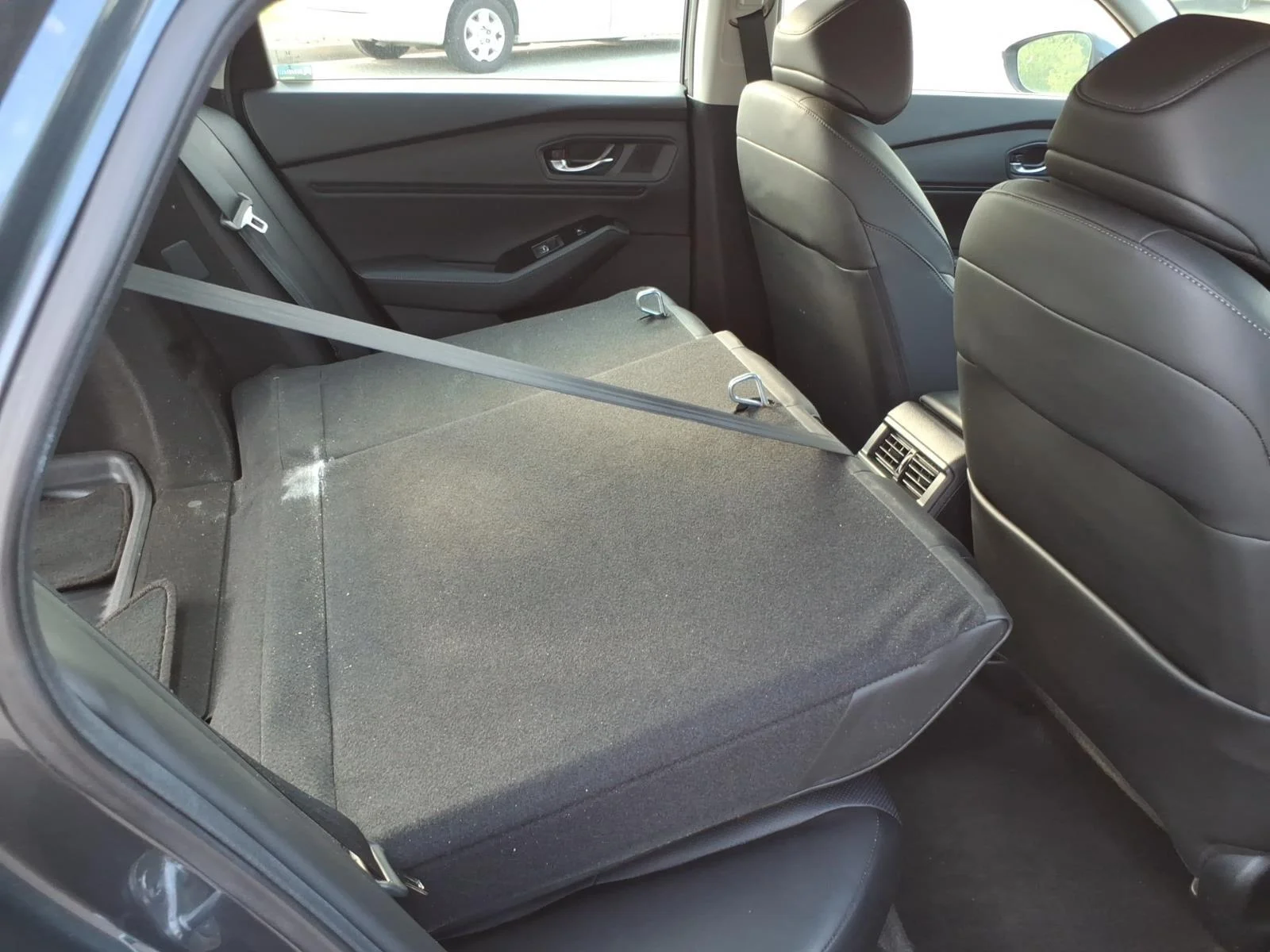Used 2023 Meteorite Gray Metallic Honda Touring image 30