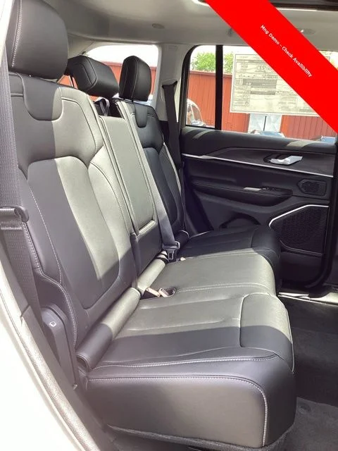 Used 2023 White Jeep 4xe image 16