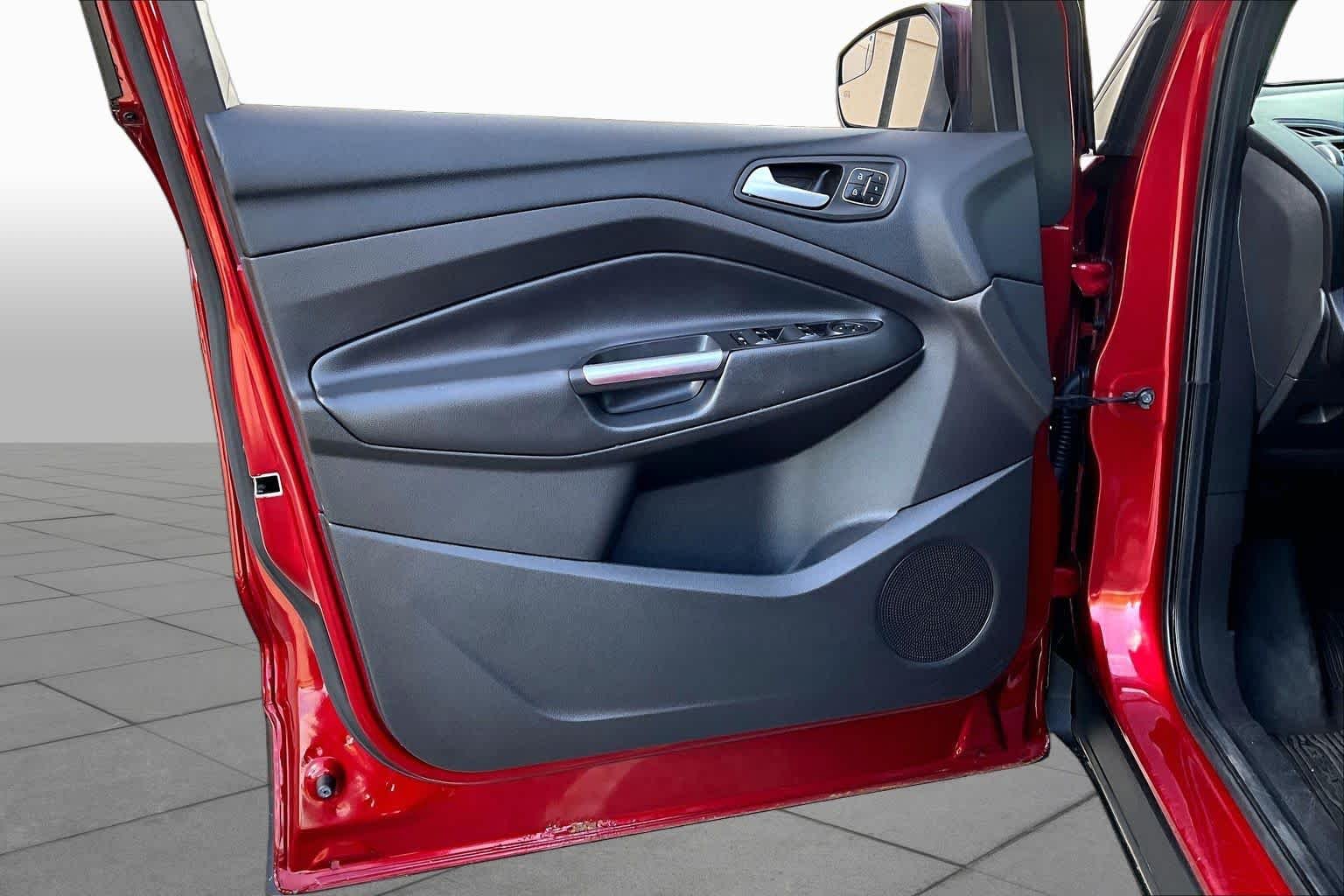 Used 2018 Ruby Red Metallic Tinted Clearcoat Ford Titanium image 22
