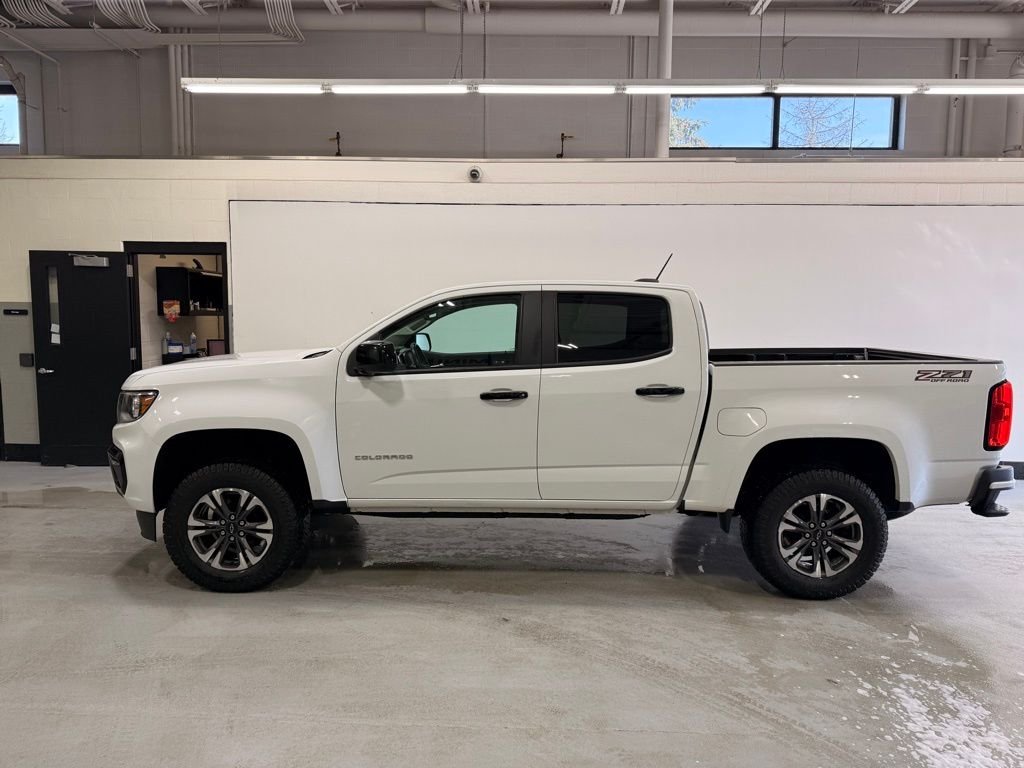 Used 2021 Chevrolet Colorado Z71 with VIN 1GCGTDEN0M1238934 for sale in Golden Valley, Minnesota