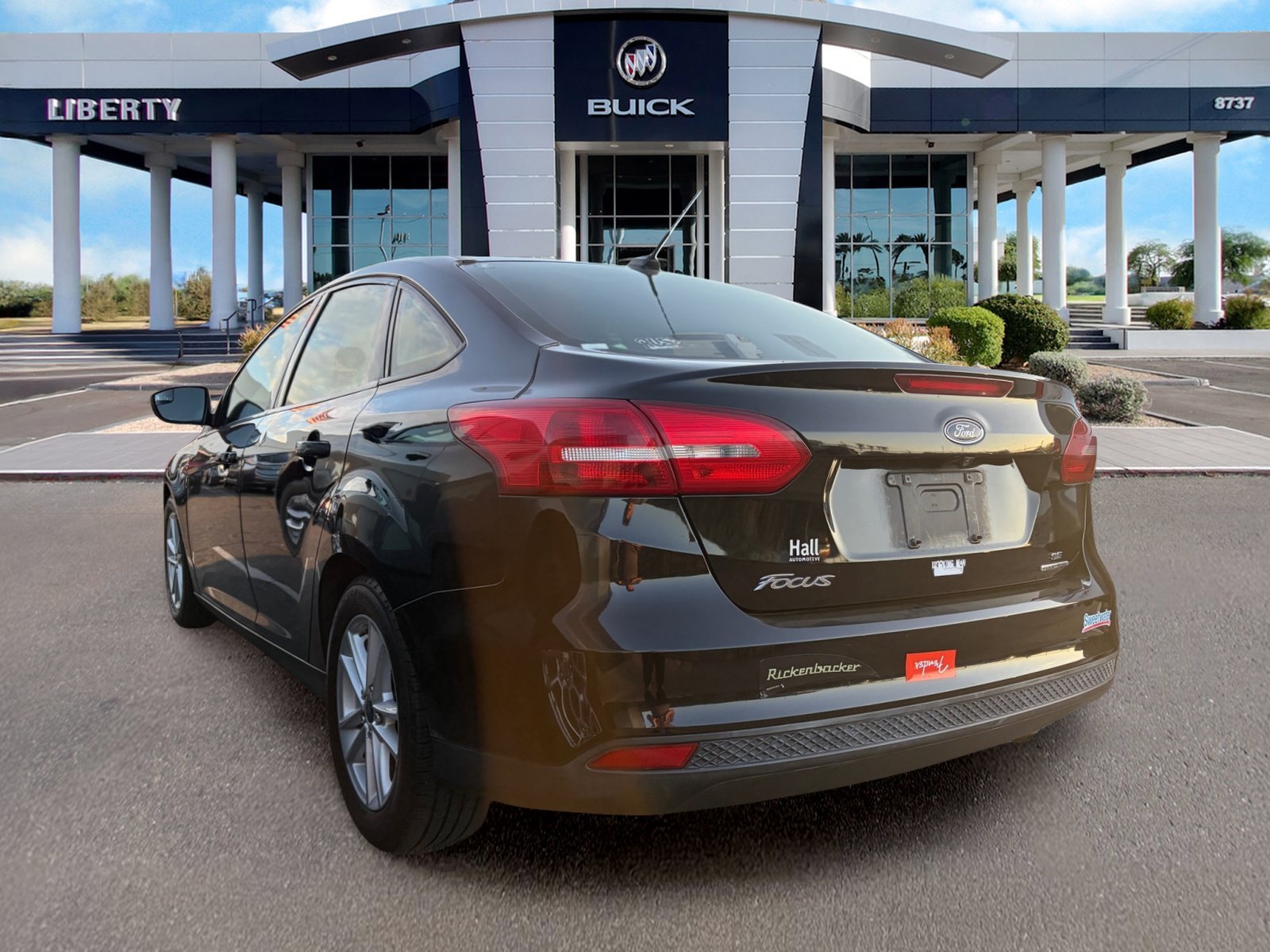 Used 2016 Black Ford SE image 3