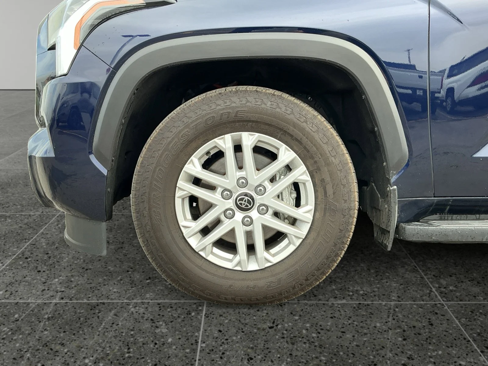 2024 Toyota Sequoia SR5 - Photo 14