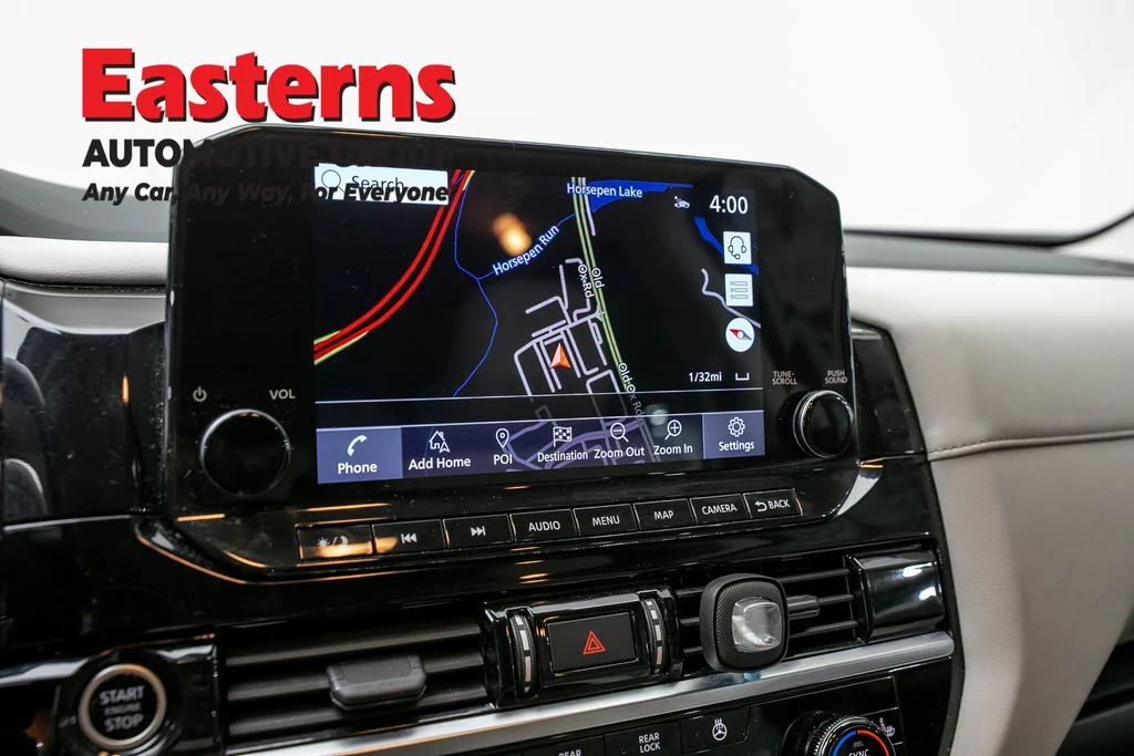 Used 2023 Gray Nissan SL image 18