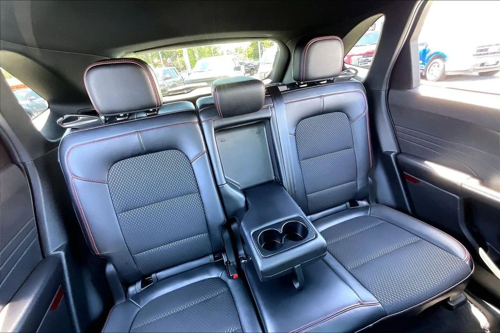 Used 2025 Black Ford ST-Line image 27
