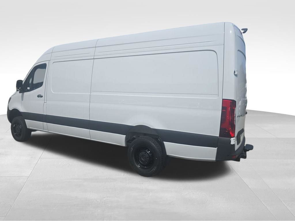 New 2026 Arctic White Mercedes-Benz Cargo 170 WB image 3