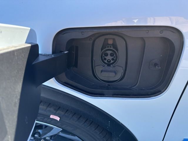 New 2026 Summit White Chevrolet LT image 9