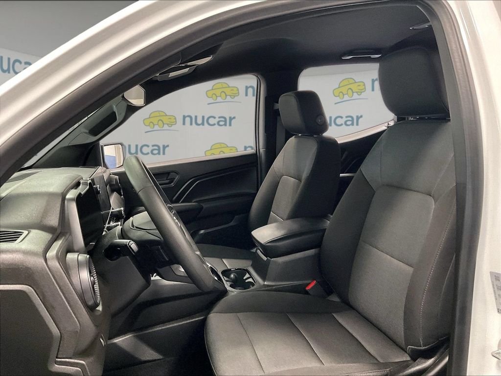 Used 2025 White Chevrolet Trail Boss image 10