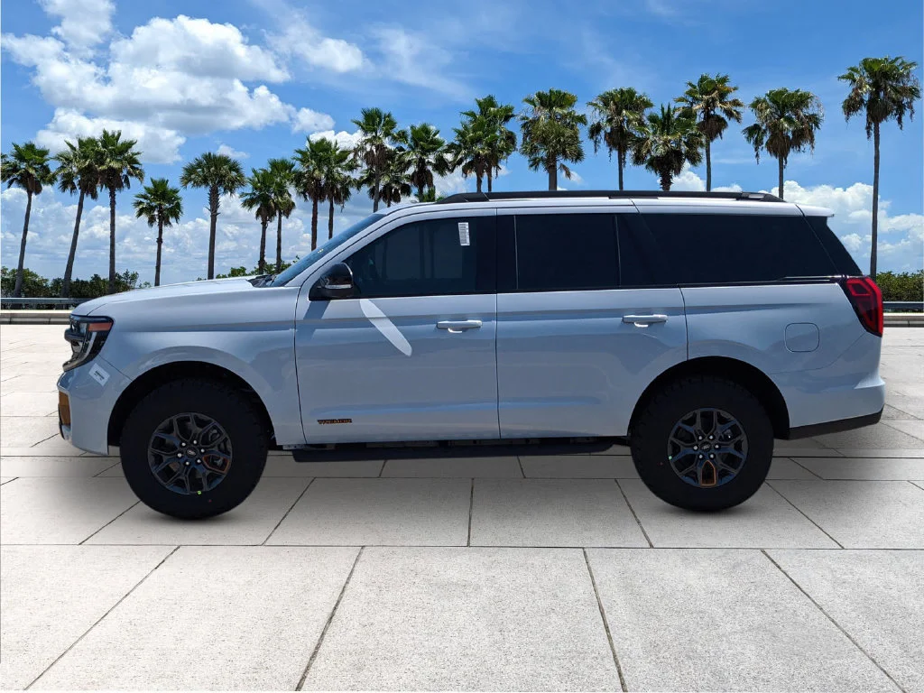 New 2026 Space Silver Metallic Ford Tremor® image 4