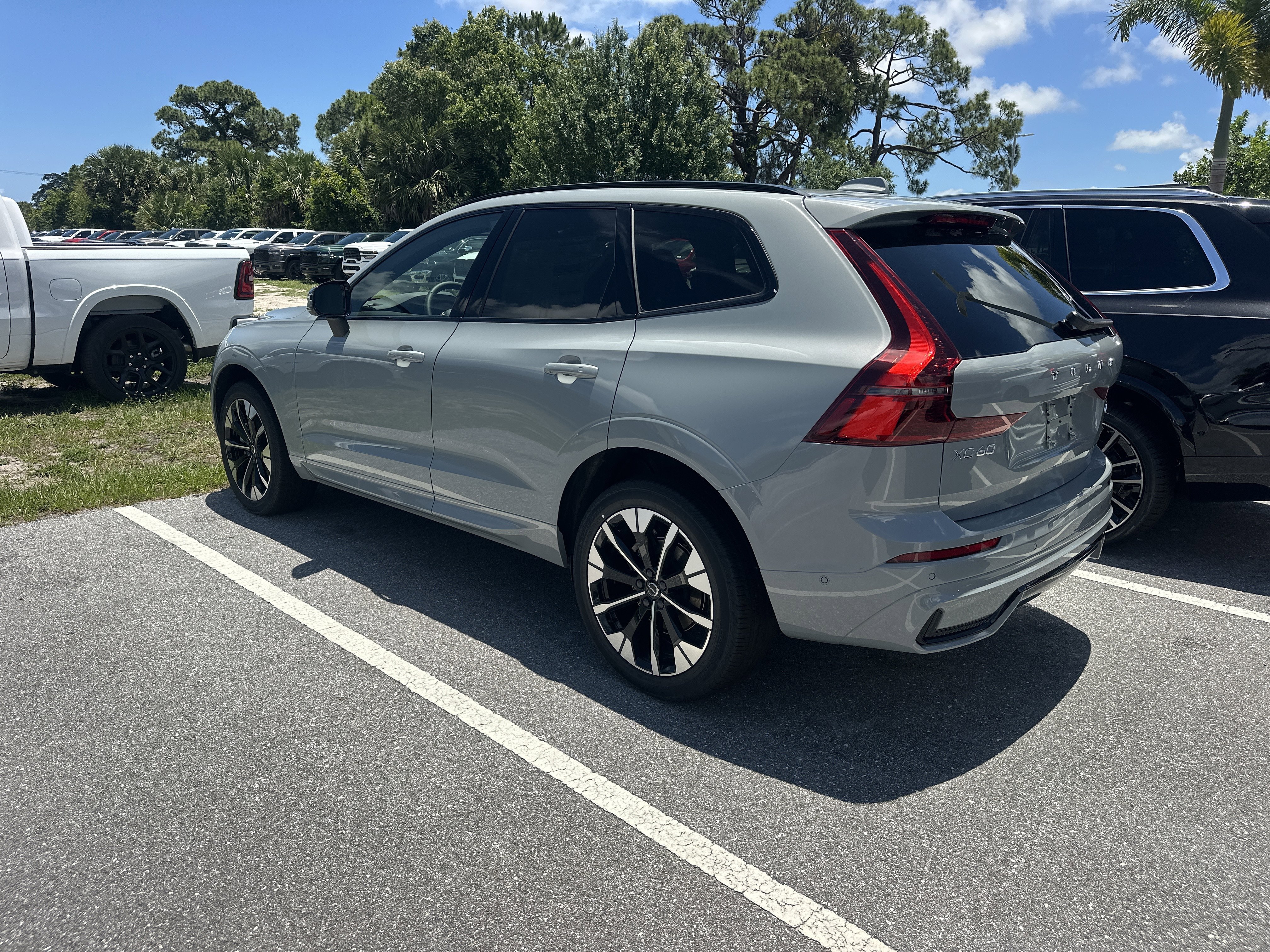 New 2026 Vapour Grey Volvo Plus image 5
