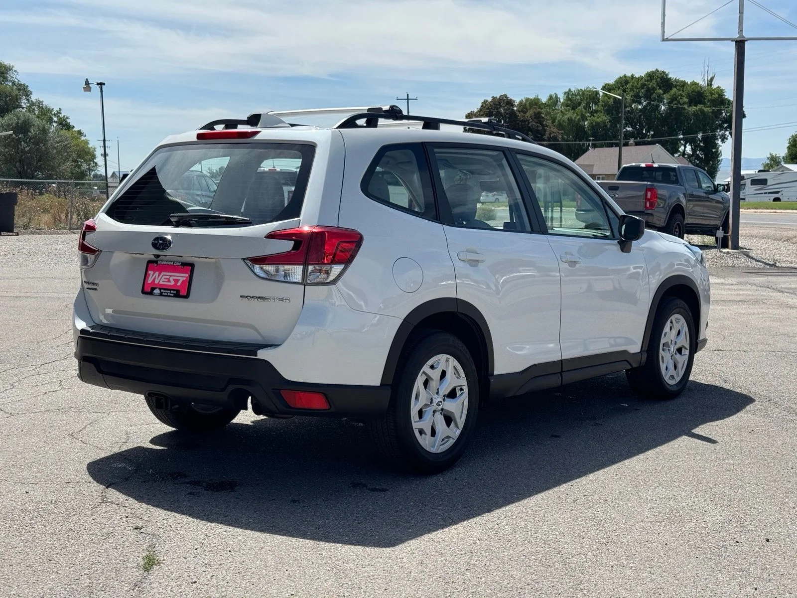 Used 2023 White Subaru Base image 6
