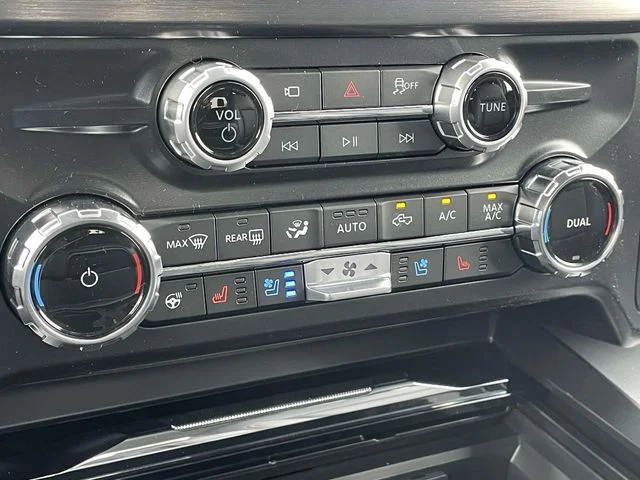 New 2026 Avalanche Ford F-250® Lariat® image 24