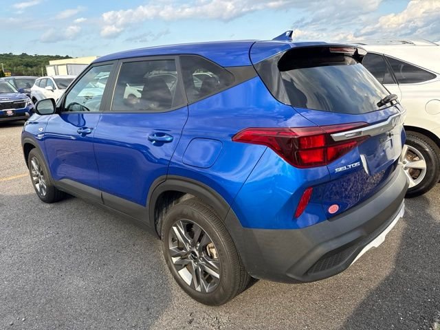 Used 2023 Blue Kia LX image 4