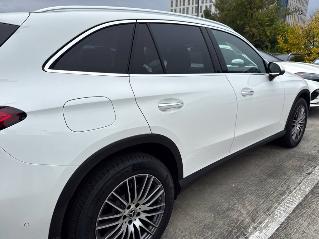 Certified Used 2026 Polar White Mercedes-Benz GLC 300 image 3
