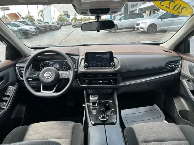 Used 2023 Gray Nissan SV image 21