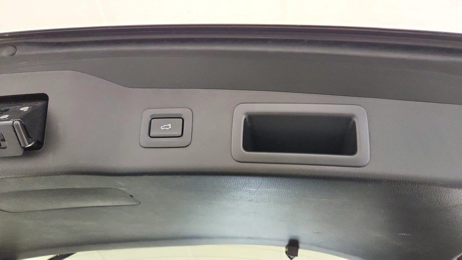 Used 2021 Jet Black Mica Mazda Grand Touring image 29