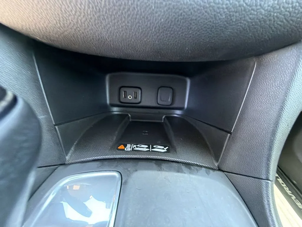 Used 2018 SILVER ICE METALLIC Chevrolet Premier image 42