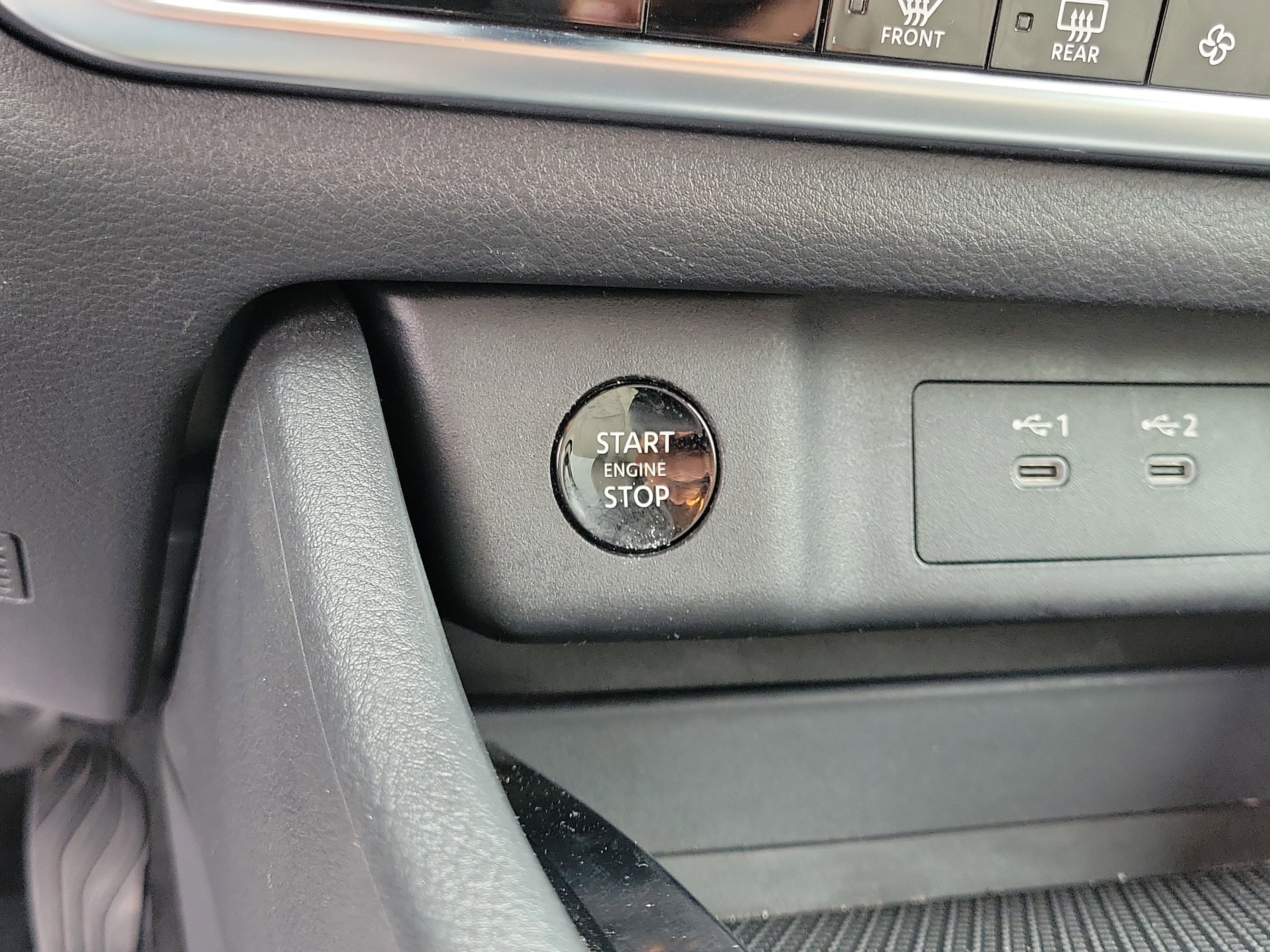 Used 2025 Super Black Nissan SV image 28