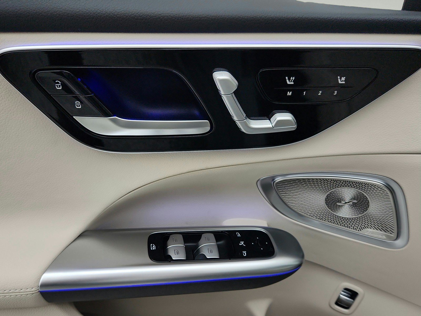 New 2026 MANUFAKTUR Alpine Grey Mercedes-Benz C 300 Sedan image 46
