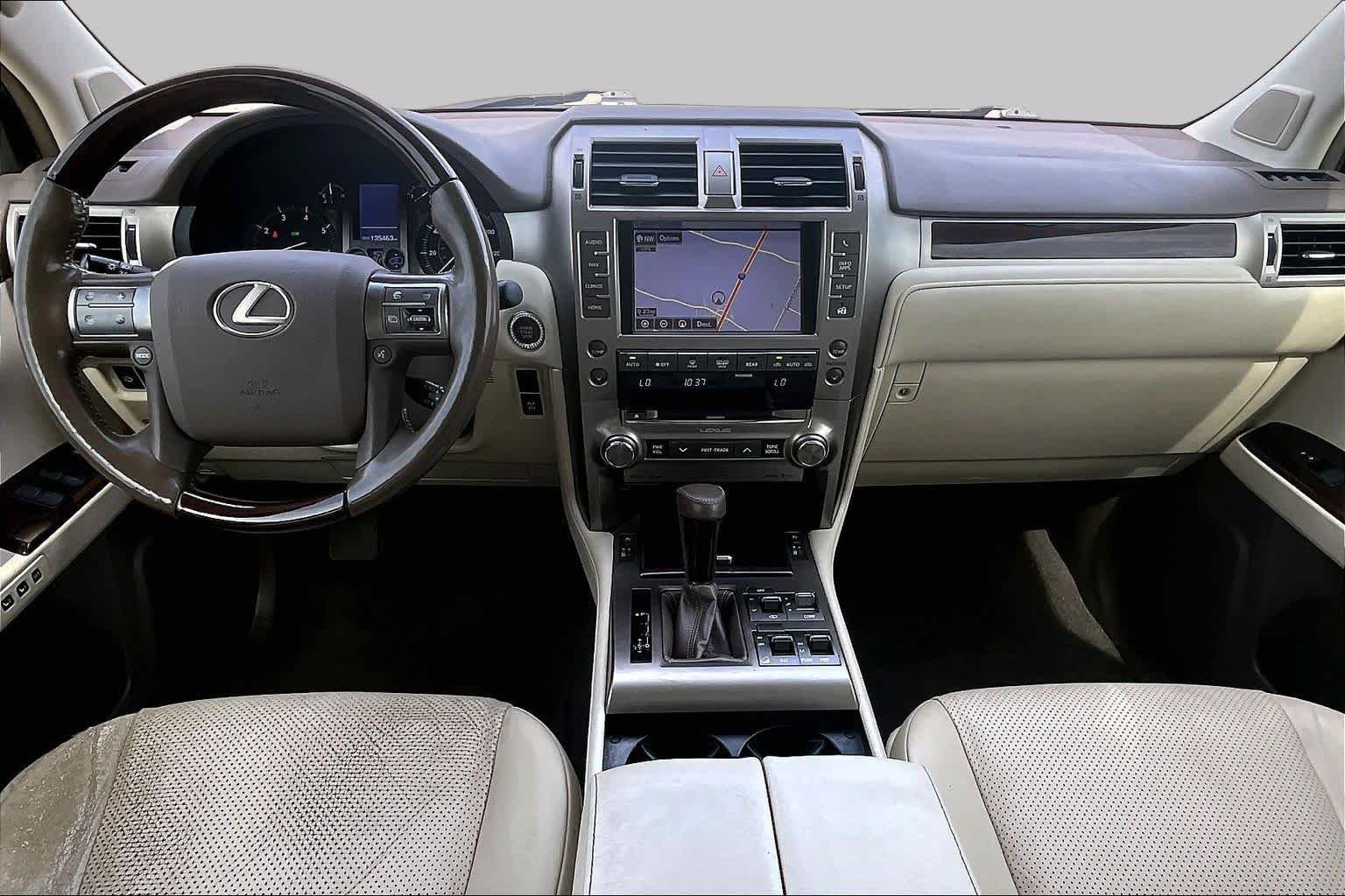 Used 2018 Starfire Pearl Lexus Luxury image 16