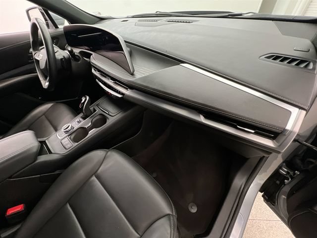 2025 Cadillac XT4 Premium Luxury - Photo 13