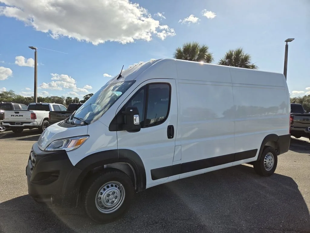 New 2026 Bright White Clear-Coat Exterior Paint RAM Tradesman image 8