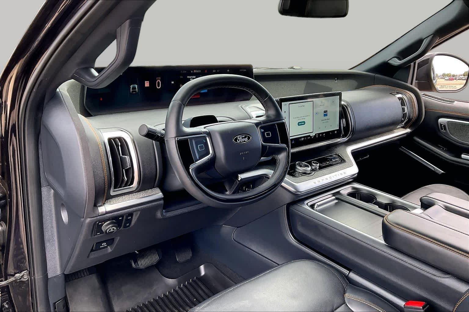 Used 2025 Agate Black Metallic Ford Tremor image 17