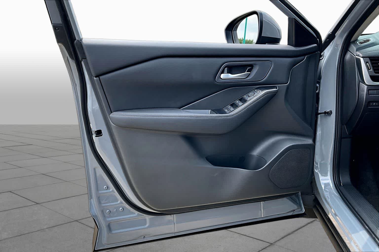 New 2026 Boulder Gray Pearl Nissan SV image 16